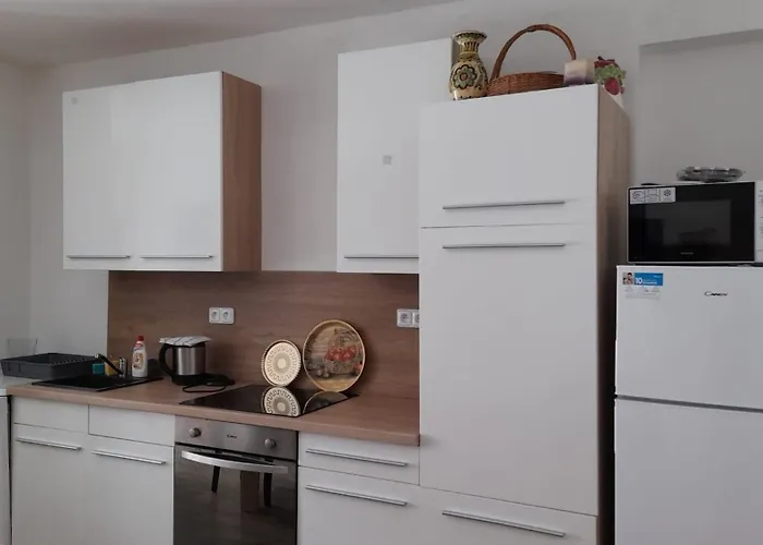 Star Apartment *